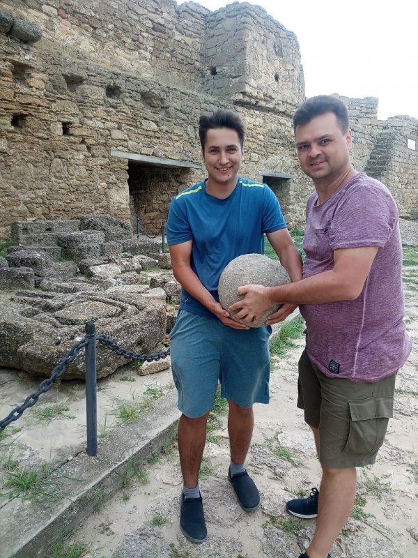 В Аккерманской крепости нашли турецкое каменное ядро