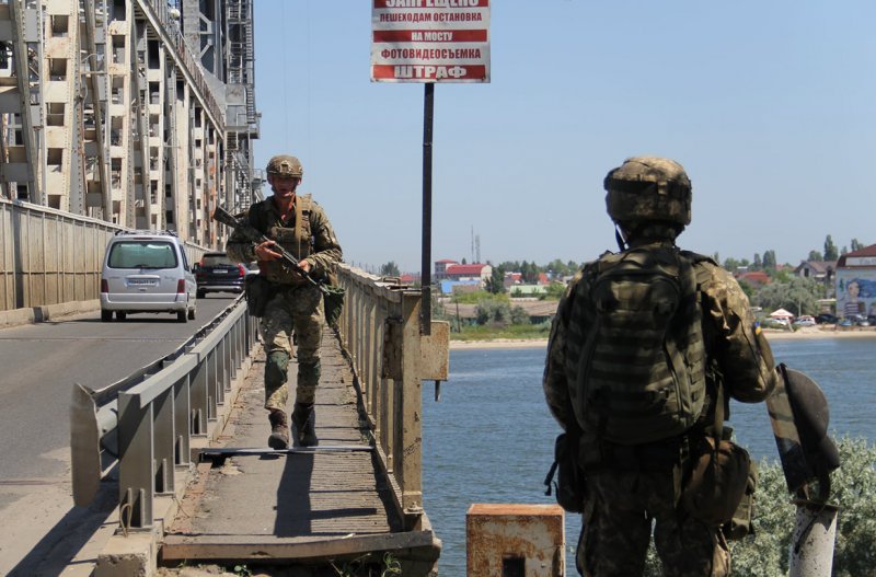 Военные проводят учения на морском побережье курортов Белгород-Днестровского района (ФОТО)