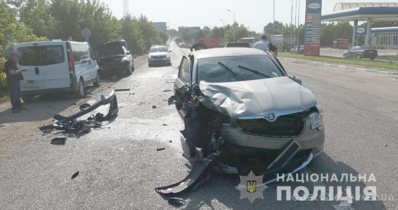 Полицейские выясняют обстоятельства разрушительного ДТП на трассе Одесса - Кучурган (фото)