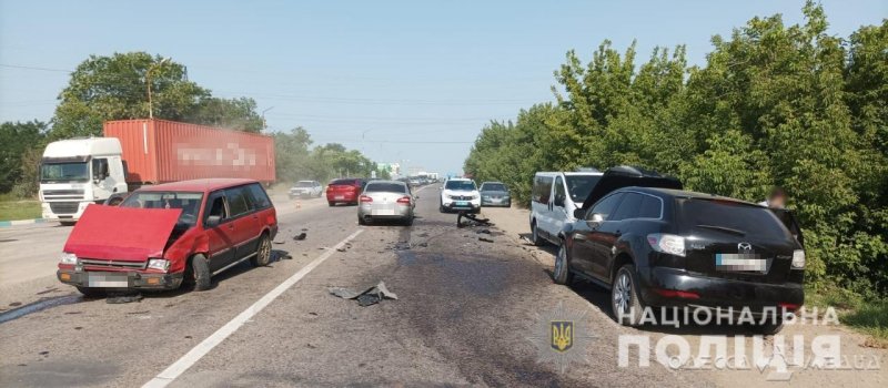 Полицейские выясняют обстоятельства разрушительного ДТП на трассе Одесса - Кучурган (фото)