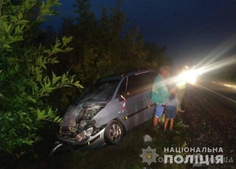 ГУНПУ в Одесской области: в ночном ДТП пострадали водитель и пассажиры (фото)