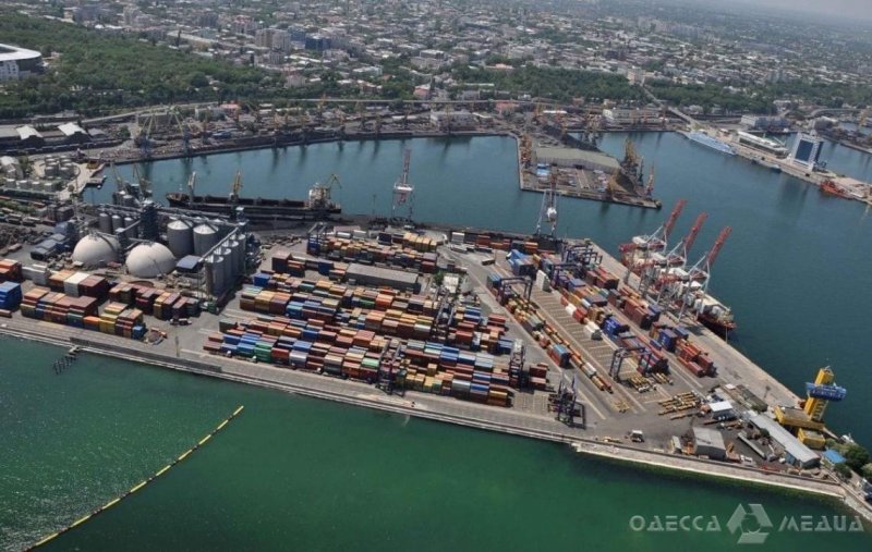 ВАКС временно отстранил от должности директора порта «Южный»