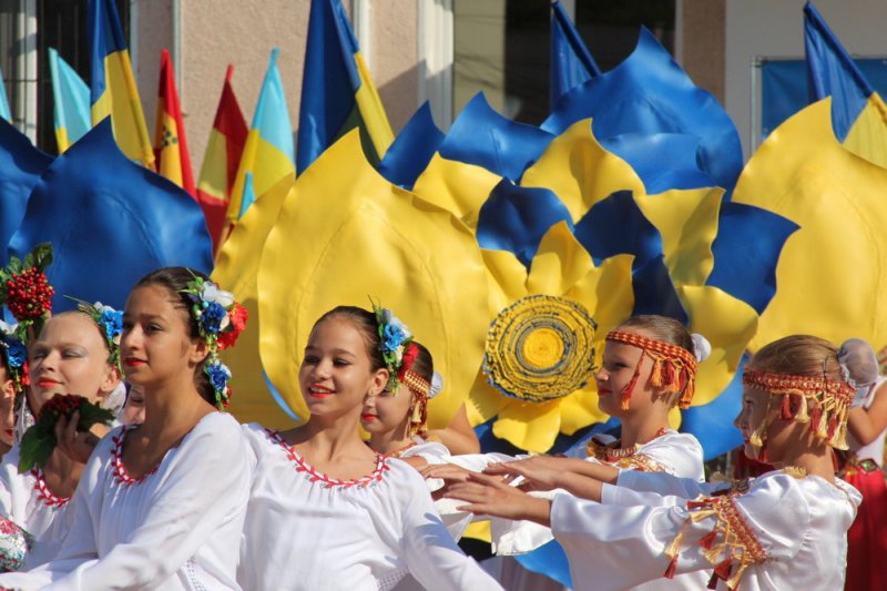 Торжественно и ярко отметили праздники в Белгороде-Днестровском (фото)