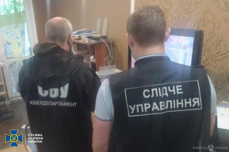 СБУ: в Одессе разоблачены «специалисты» по технологии анонимных звонков (фото)