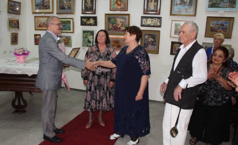 В Измаиле открылась третья персональная выставка мастера ДПИ Тамары Затынченко