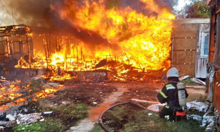 В Затоке сгорели домики на базе отдыха “Феличита”