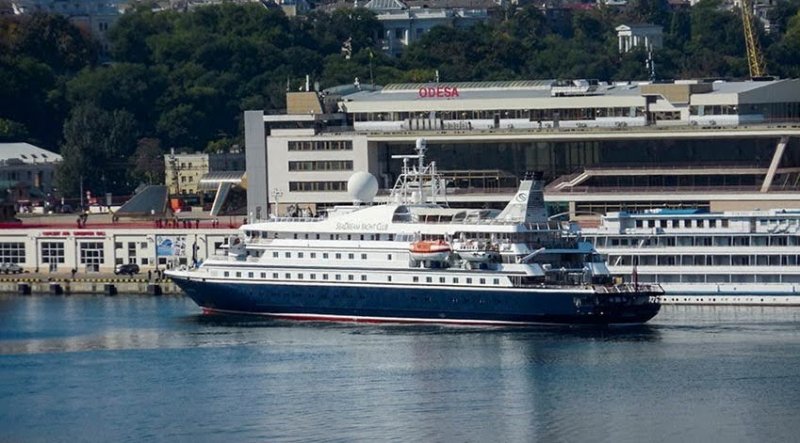 В Одесский порт впервые за два года зашел круизный лайнер (фото)