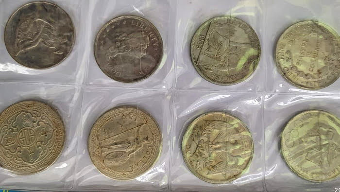 200-летние монеты пытались вывезти контрабандой под Одессой (фото)