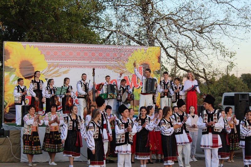 Бессарабская Фурмановка отметила День села ярко и колоритно (фото)