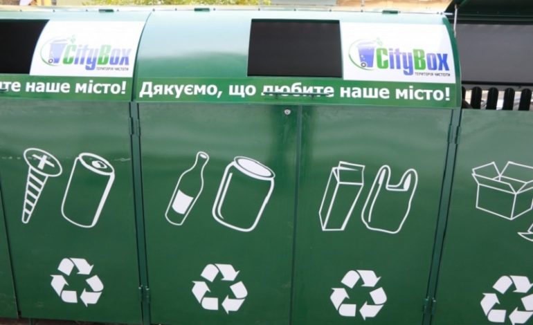 В Одессе устанавливают новые системы сбора мусора