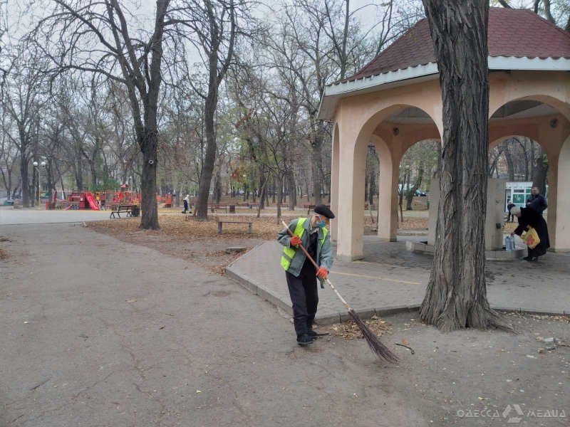 Одесские памятники от вандалов защищают с помощью спецпокрытия (фоторепортаж)