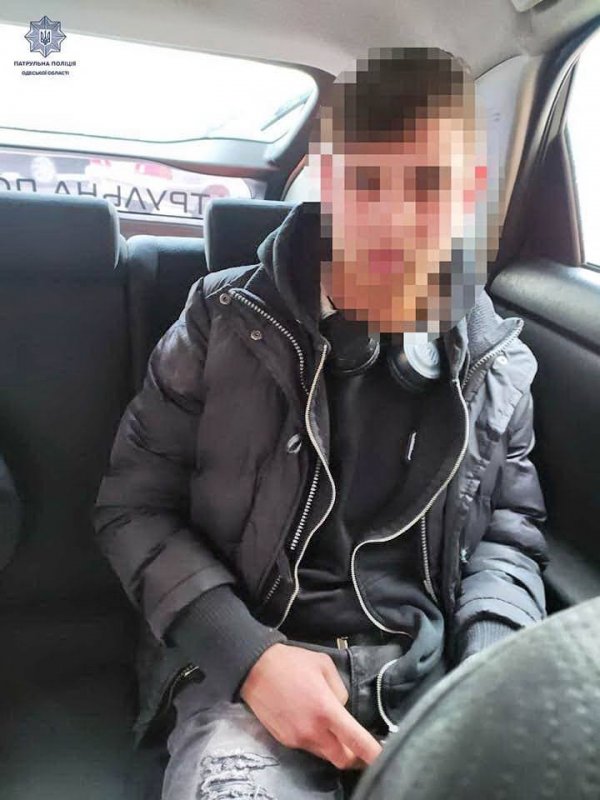 В центре Одессы 17-летний парень угнал автомобиль