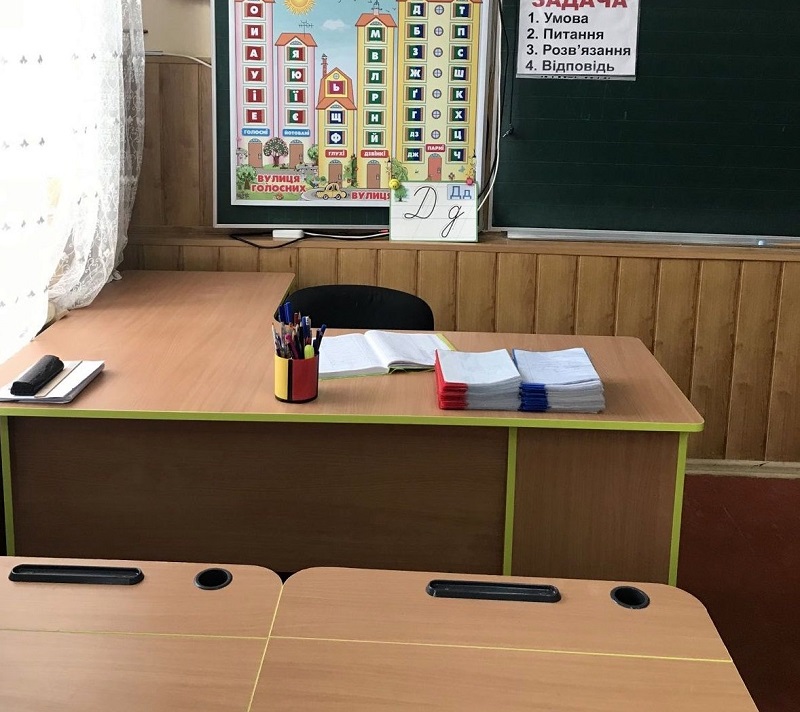 Белгород-Днестровские школы получили от государства новую мебель