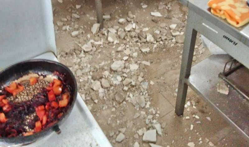 На студента одесского училища поваров упал потолок
