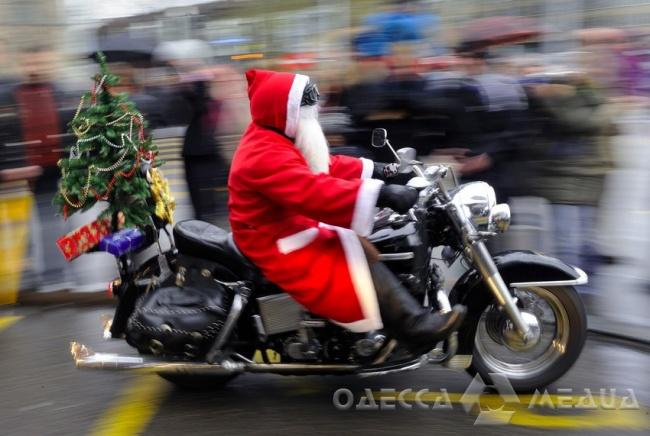 25 декабря в Одессе состоится автопробег Дедов Морозов