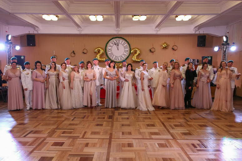 В Одессе состоялся новогодний офицерский бал