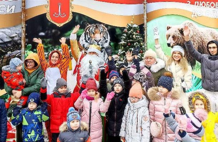 В Одесский зоопарк Дед Мороз пришел заранее (фото)