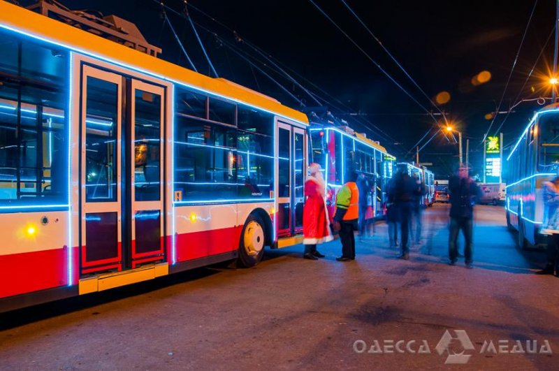 На День Святого Николая в Одессе пройдет праздничный парад троллейбусов (видео)