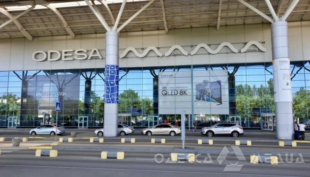 Из Одесского аэропорта уже второй день не могут улететь в Абу-Даби