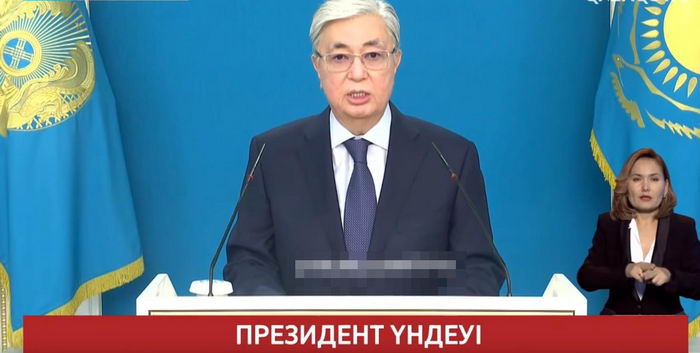 Обстановка в Казахстане накаляется – президент обещает жесткие меры (видео)