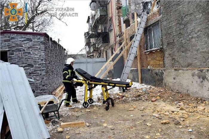 В Одессе обрушилась стена аварийного дома. Один человек погиб