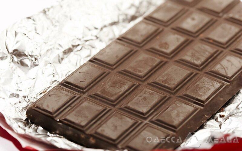 Госпродпотребслужба: на прилавки одесских магазинов мог попасть опасный шоколад