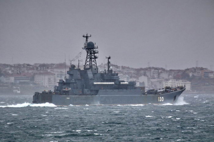 Россия заблокирует на 7 дней украинские порты военными учениями