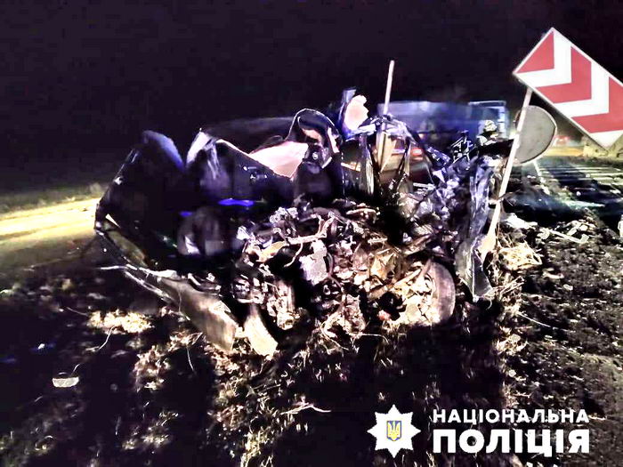 Под Одессой в ДТП погибли три человека – от машины ничего не осталось