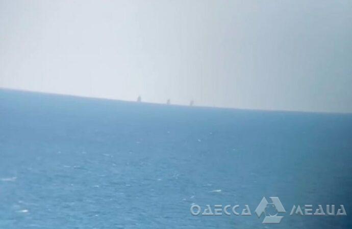 Вражеские корабли маневрируют, давят психологически, - советник Одесской военной администрации