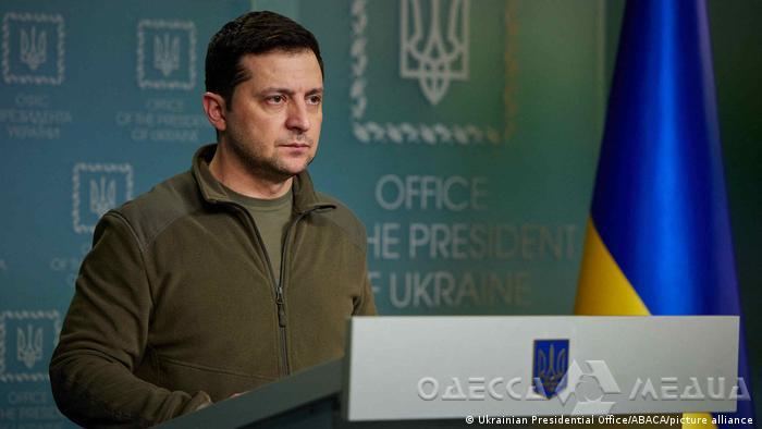 Президент Украины продлил военное положение в стране