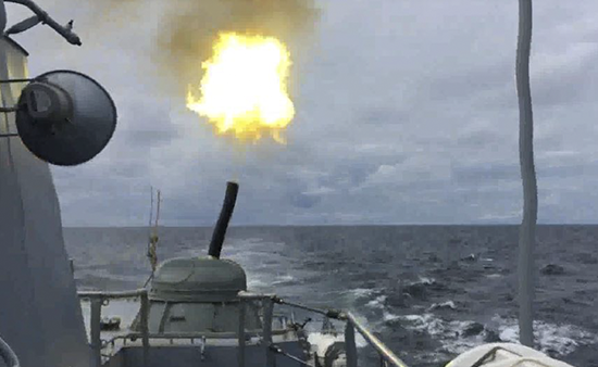 Под Одессой вражеские корабли открыли огонь: пытаются давить психологически