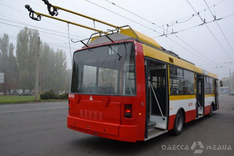 В Одессе на маршруты вышли 36 троллейбусов и 35 трамваев
