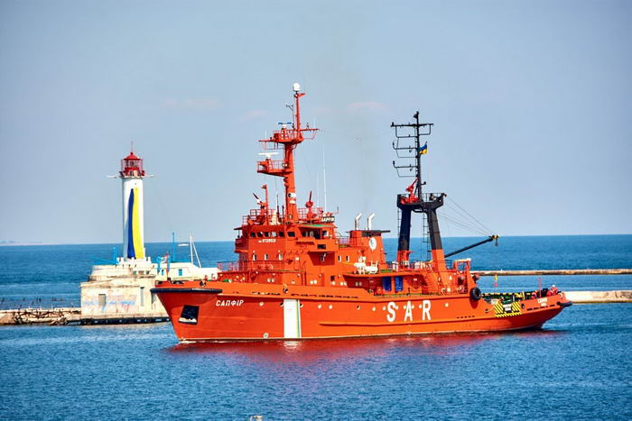 Одеське рятувальне судно “Сапфір” перейшло під контроль України