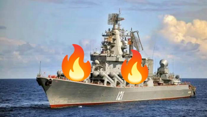 Ракетный крейсер “Москва” поврежден украинскими ракетами “Нептун”