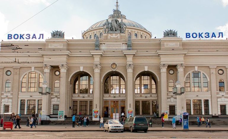 Железнодорожный вокзал Одессы получил награду за вклад в эвакуацию украинцев