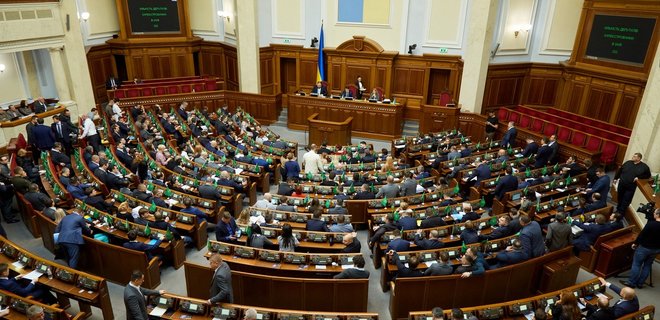 Рада продлила военное положение в Украине до 25 мая