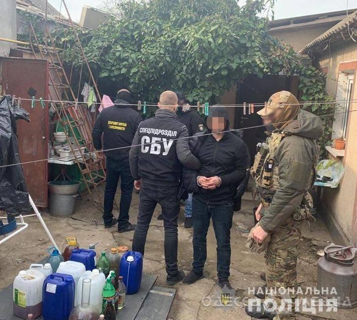 В Одесской области правоохранители накрыли лабораторию по изготовлению психотропных веществ «Альфа PVP» (фото, видео)
