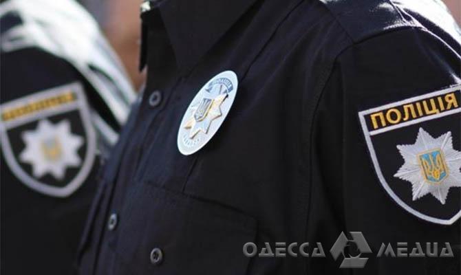 На Бугаевской полицейские остановили подозрительную женщину: в её телефоне обнаружили фото мостов и вокзалов