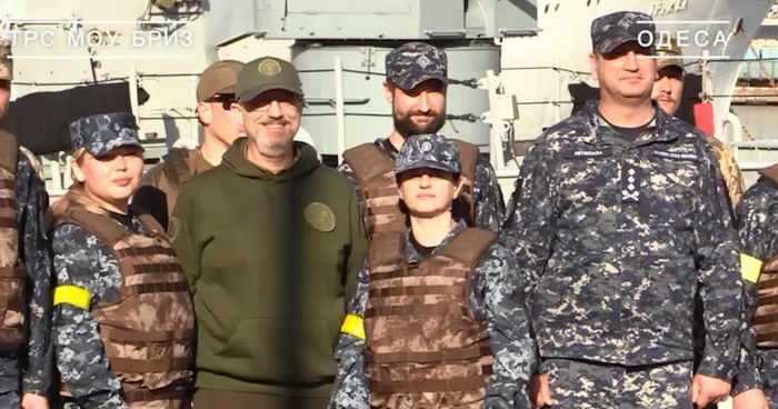 В Одессе Министр обороны наградил защитников Украины