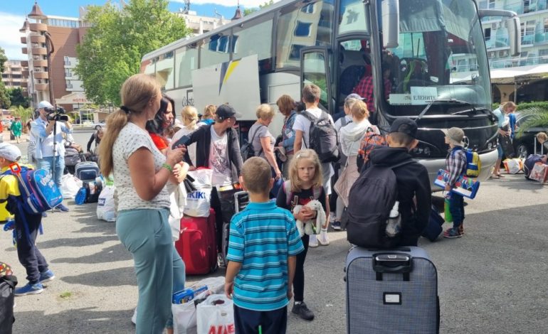 Работающие украинские беженцы в Болгарии получат трехмесячную финпомощь