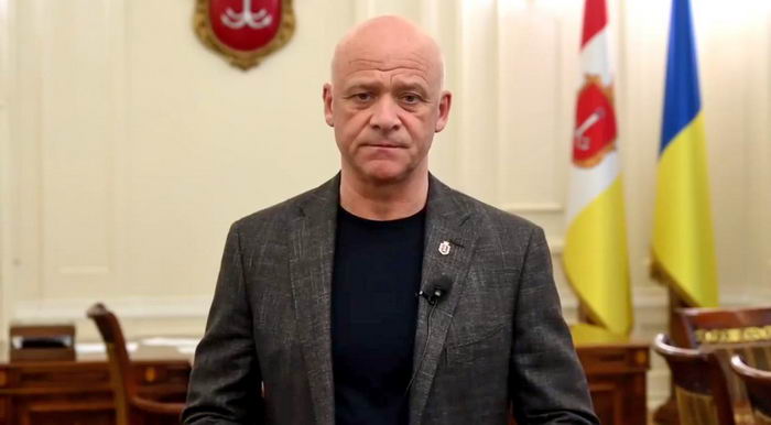 Труханов разрешил сбежавшим за границу одесским депутатам голосовать на сессии по интернету