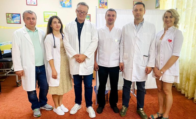 Белгород-Днестровский посетили известные кардиологи из Киева