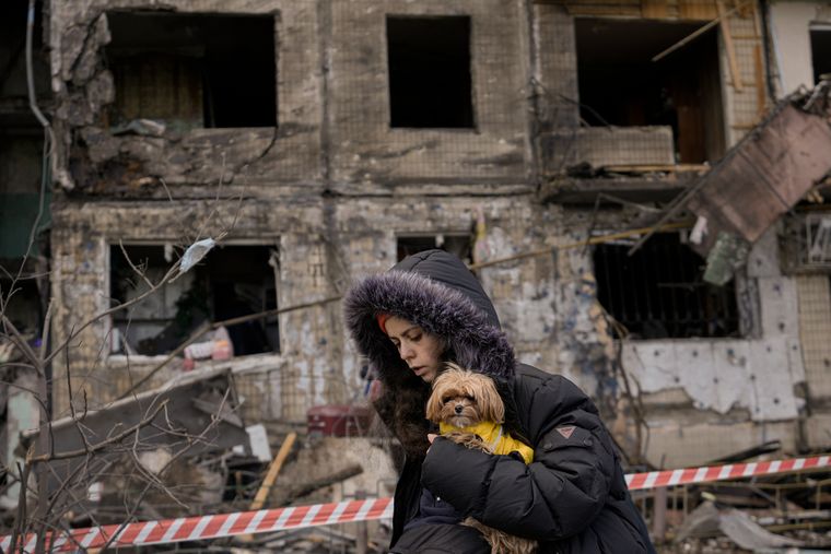 С начала войны в Украине погибли минимум 5237 гражданских