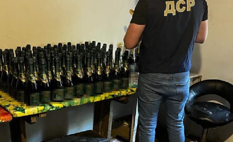 В Одесской области обнаружили подпольный цех по производству шампанского