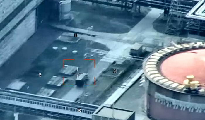 На территорию Запорожской АЭС рашисты завезли боеприпасы и взрывчатку
