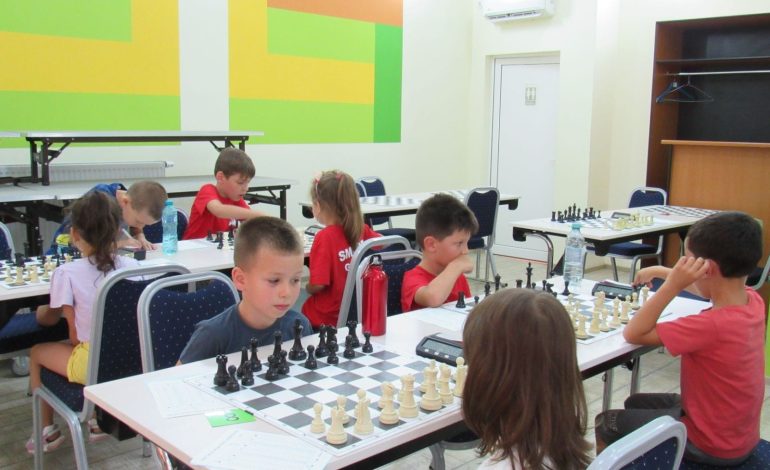 Юные шахматисты из Измаила заняли призовые места на соревнованиях в Румынии