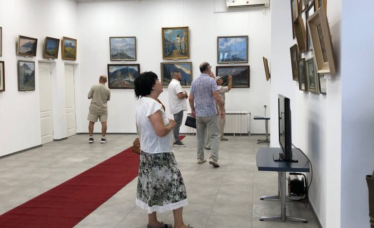 В Измаиле открылась выставка памяти Святослава Скоробогатого