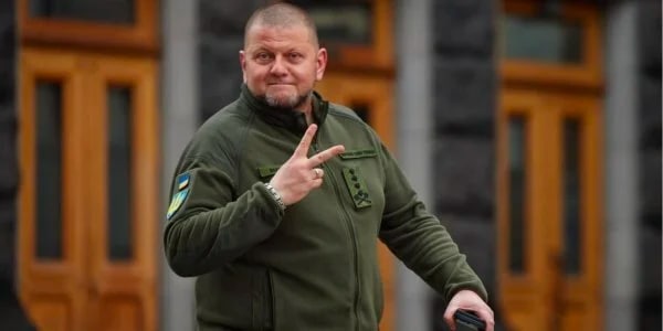 Главнокомандующему ВСУ забронировали номер в крымском отеле ко Дню защитников Украины