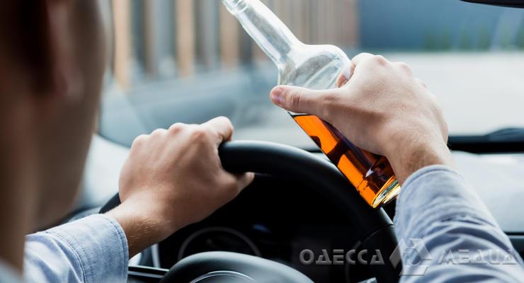 В 25 раз выше нормы: в Одессе задержали пьяного водителя
