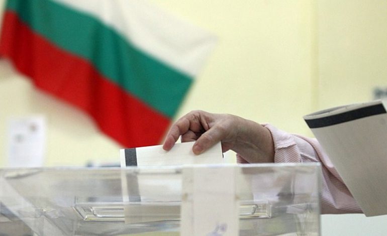 Вибори в Болгарії: за перше місце в парламенті змагаються партії двох екс-прем’єрів